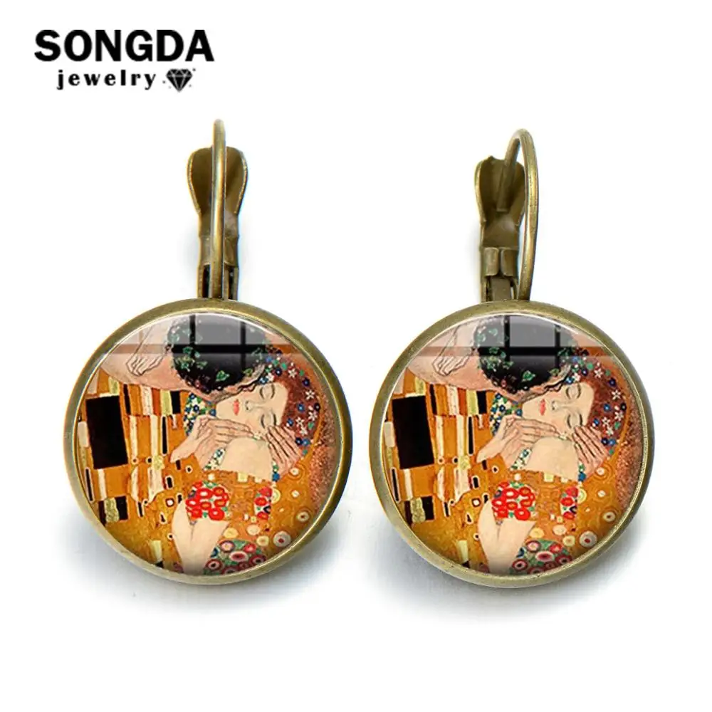 

Fashion Gustav Klimt The Kiss Earrings Art Picture Women Retro Painting Glass Cabochon Sliver Bronze Drop Earrings Jewelry Gifts