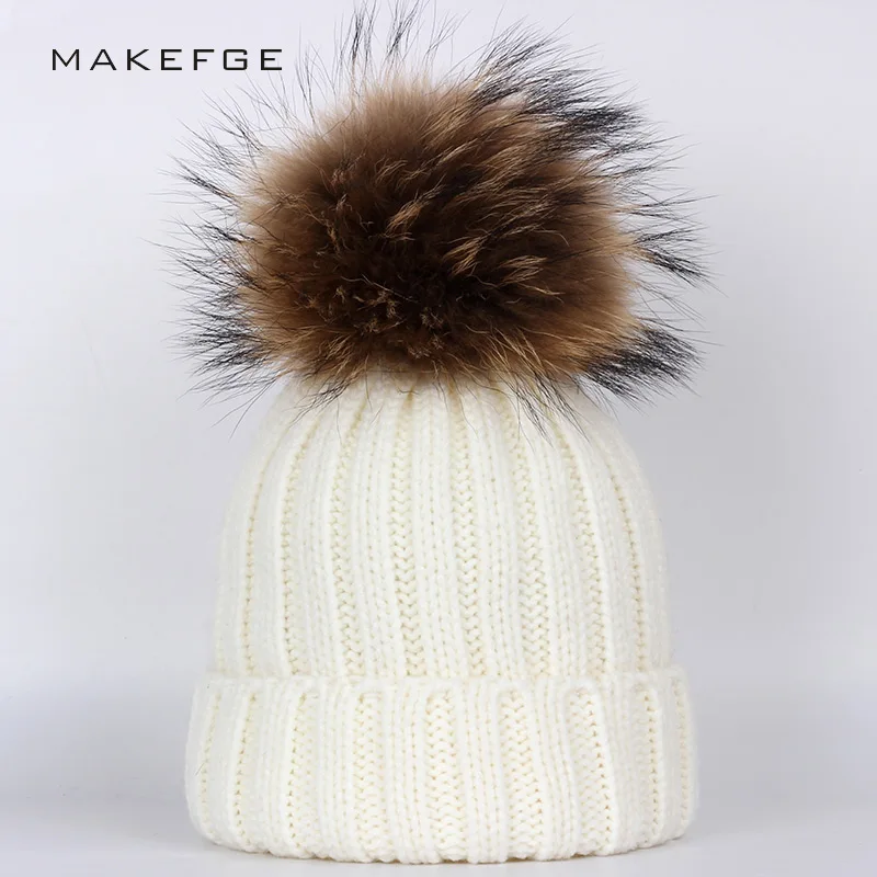 

New Fashion Raccoon Fur pom poms Children's Knit Beanies Hat Winter Hats Warm Slouchy Ski Soft cap bone Skullies Boy girl kids