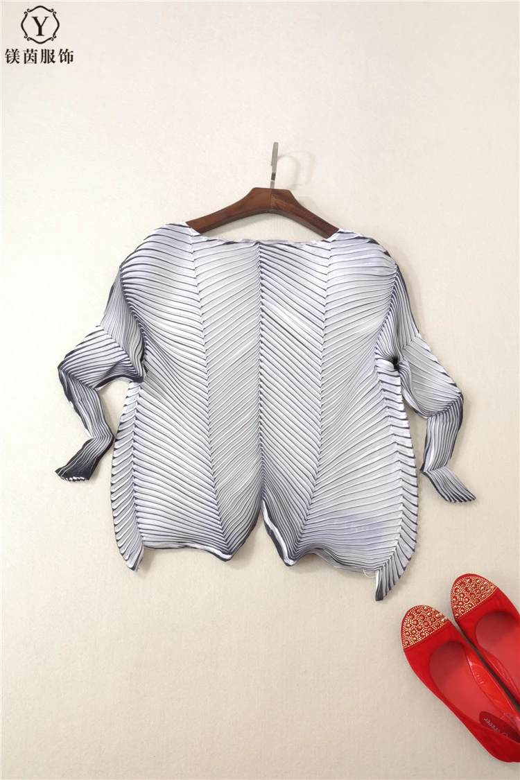 Changpleat Весенняя полосатая Свободная Женская футболка Miyak плиссированная с вырезом лодочкой 3/4 рукав большой размер женские футболки модный тренд T9