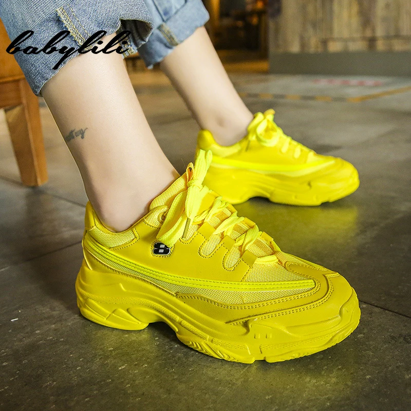 Новинка женские кроссовки на массивном каблуке сезон лето модные из