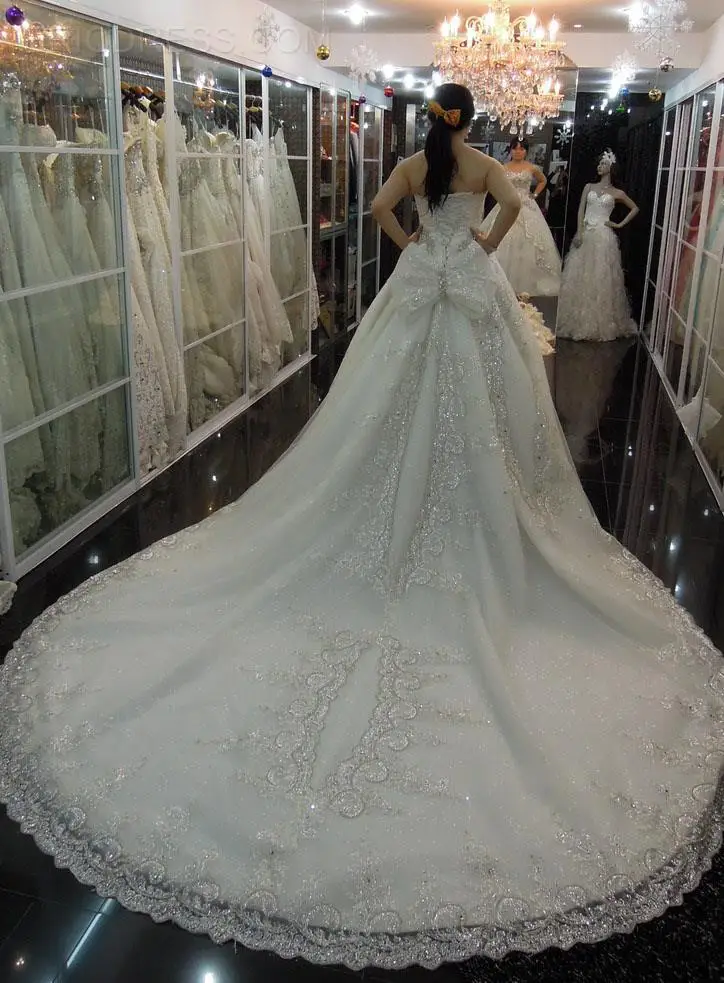 Bling Роскошные Бисером Кристалл-Line Свадебное Платье Кружева Аппликации