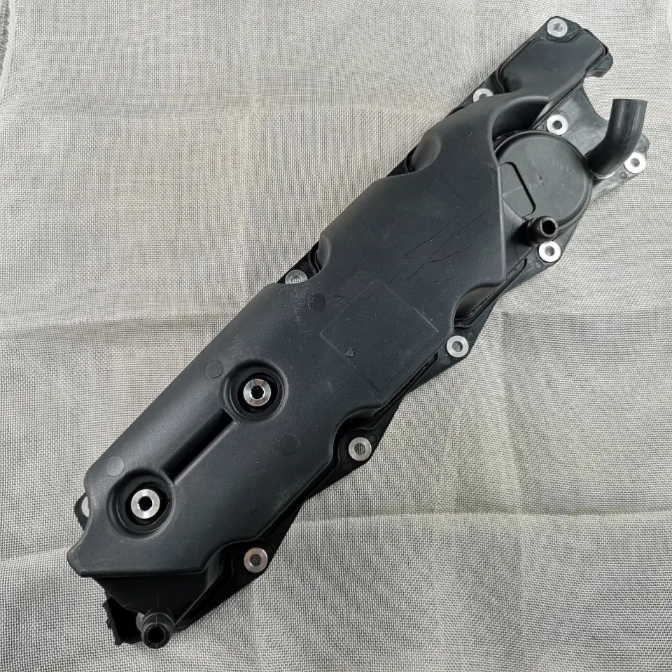 Крышка клапана двигателя с прокладкой для Volvo Cyl Turbo S80 V70 XC70 3 0 31319643 30788442 30788484 30757664| |