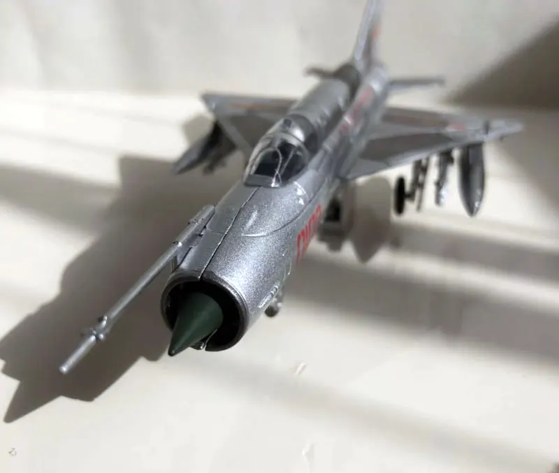 Wltk 1/72 весы военная модель игрушки ВВС НОАК МиГ-21 Fishbed боец литой металлический самолет модель игрушка для формирования коллекций, подарков для детей