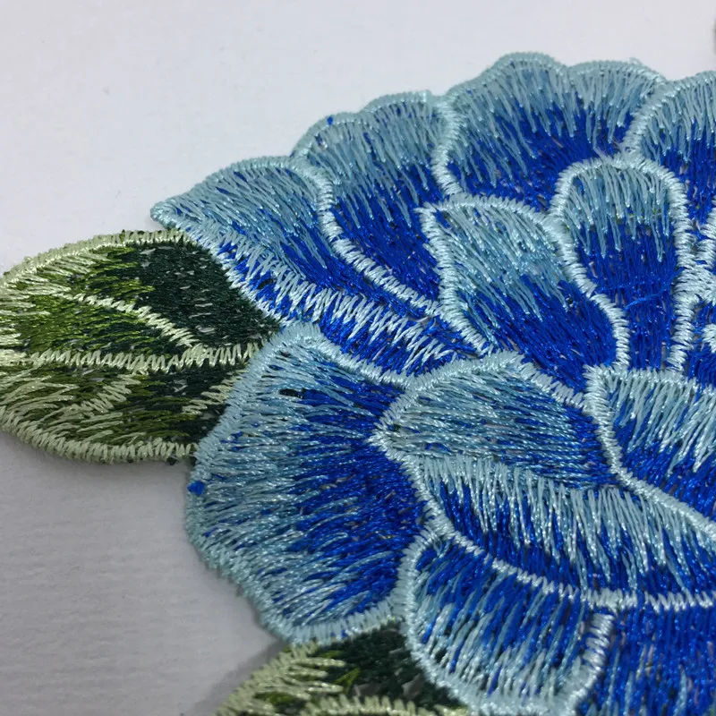 FFLACELL Лотос вышитые нашивки цветы Железный На апплике шитье на патч ремесло