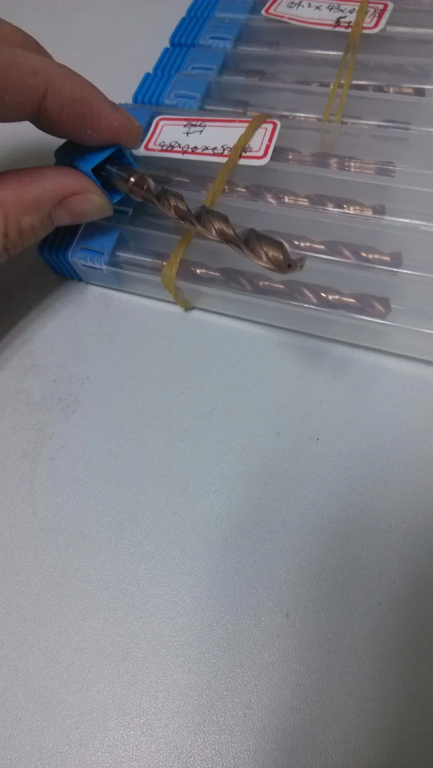 Внутри Хладагент с покрытием из карбида сверло использование для ER держатель