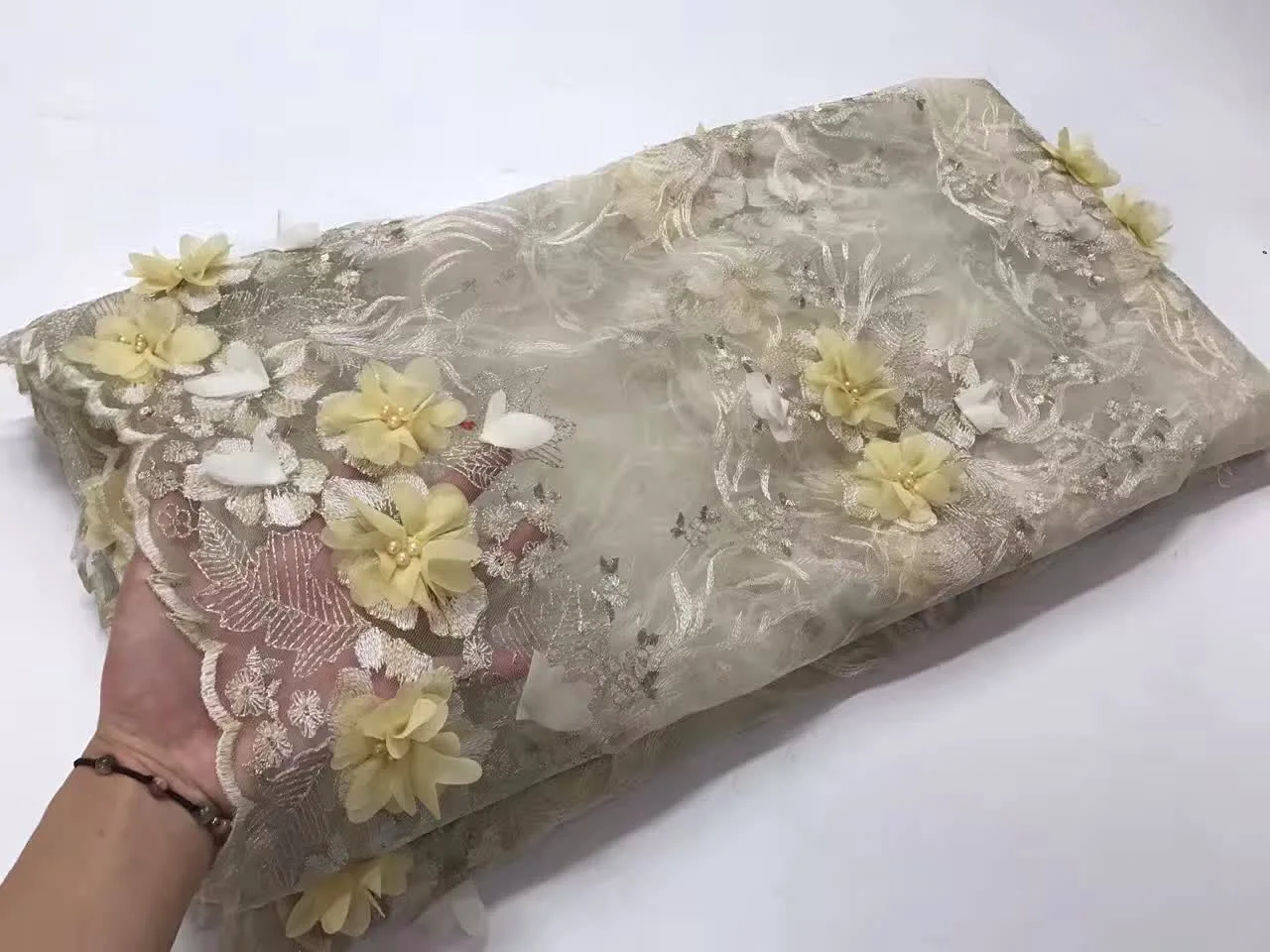 Luxury french laces fabric embroidered nigerian new design african flower beaded lace with rhinestones | Дом и сад