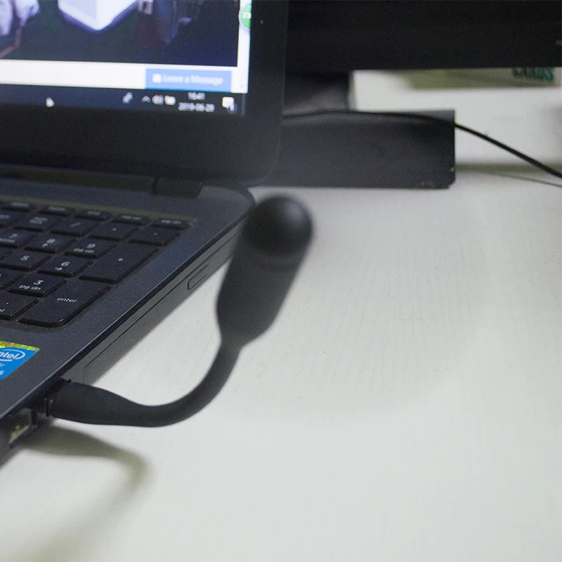 Маленький мини-вентилятор с USB портом креативный охладитель воздуха Портативный вентилятор гибкий USB LED свет для телефона настольный компьютер летний гаджет хорошего качества