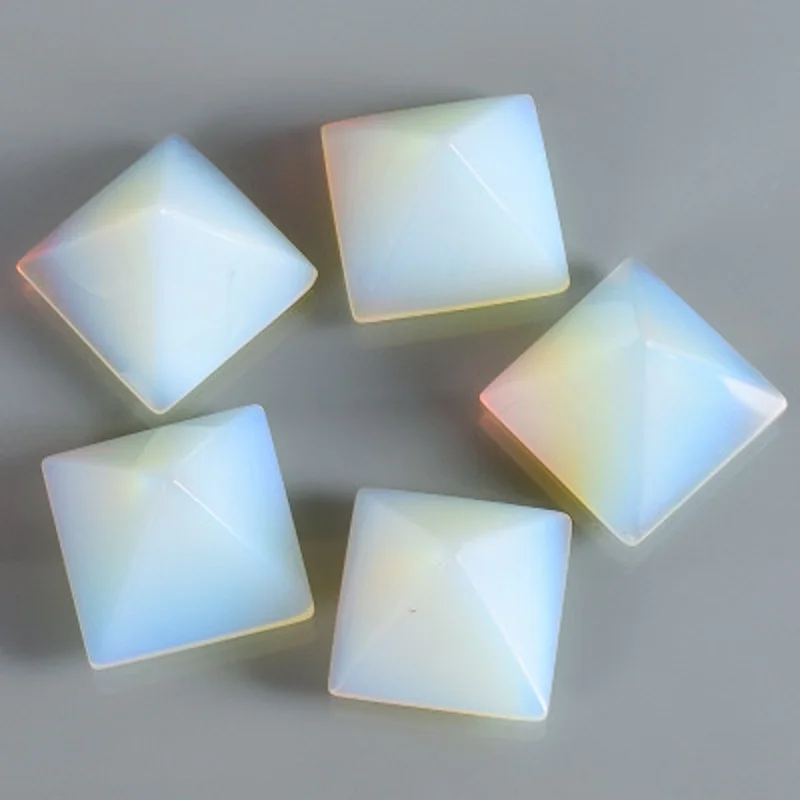 Хрустальная пирамида лунный камень подвеска 30 мм * оптовая продажа чакра кварц