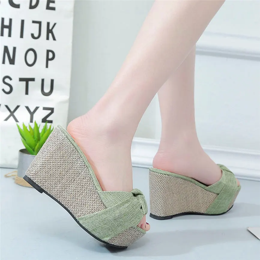 Женская обувь повседневная Летняя на танкетке без шнуровки высоком каблуке