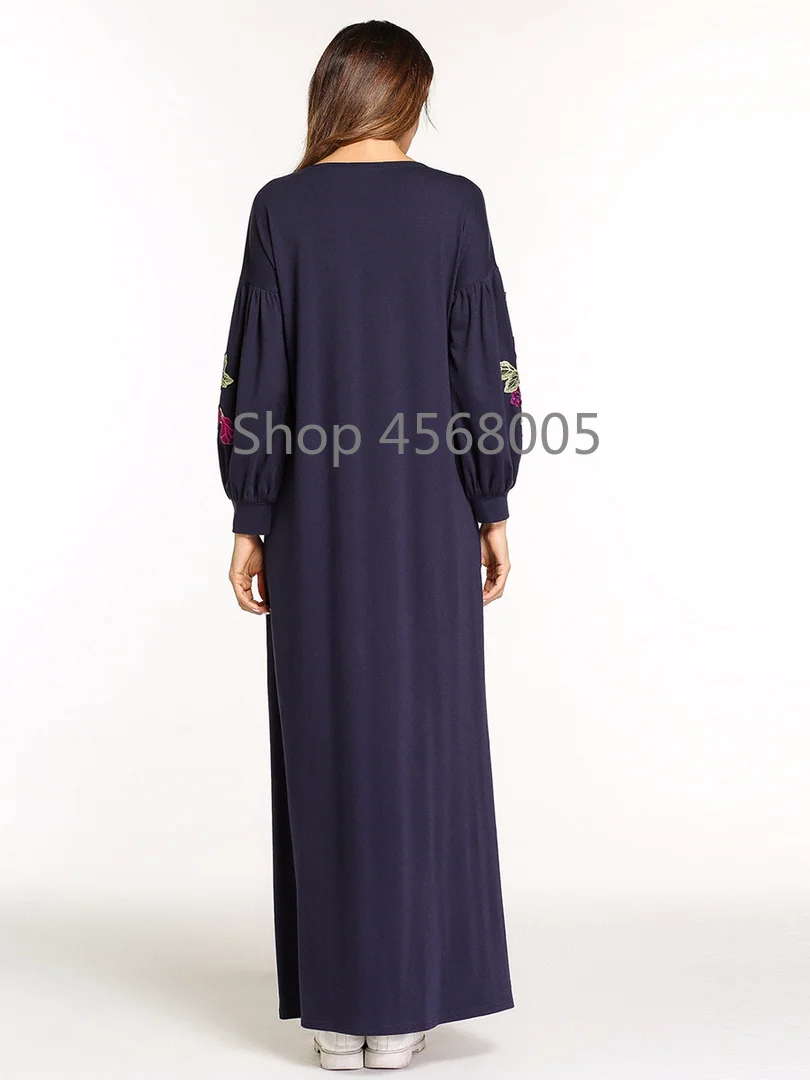 Women's Embroidery Maxi Dress O-neck Loose Muslim Abaya Long Sleeve Middle East Robe Ramadan Arabic Islamic Prayer Clothing |