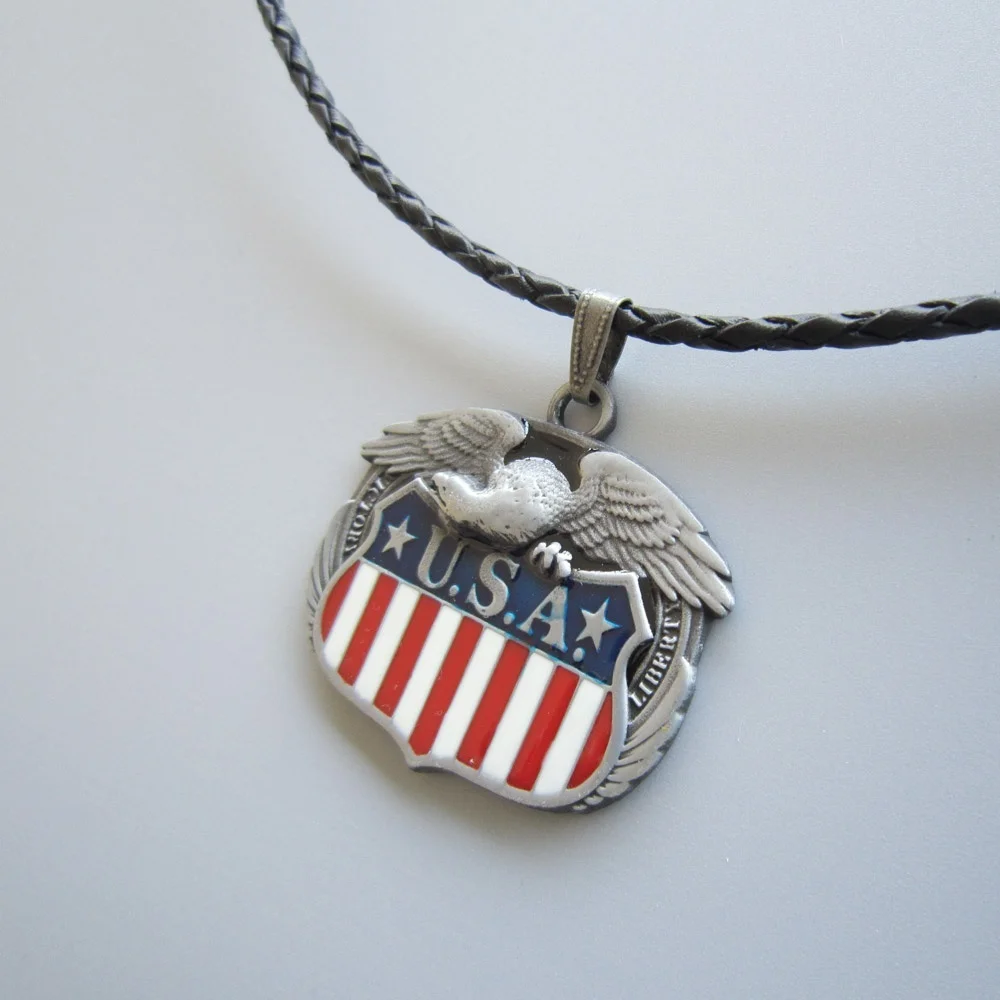 Металлический Шарм-галстук с флагом летящего орла | Аксессуары для одежды