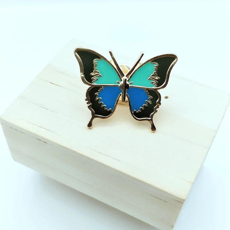 Эмаль Бабочка Высокое качество мода классический дизайн Золотое платье