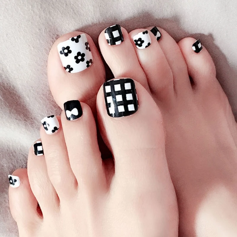 24 шт. черно белые поддельные искусственные Типсы для ногтей ног инструменты