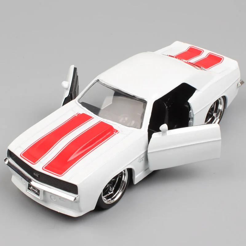 Модель винтажного автомобиля Jada bigtime 1969 в масштабе 1:32 для Chevrolet Chevy Camaro SS