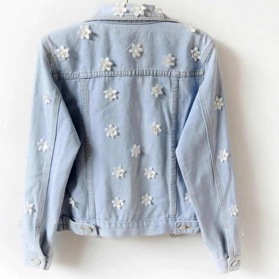 Новинка модное приталенное джинсовое пальто с цветочным узором украшенное