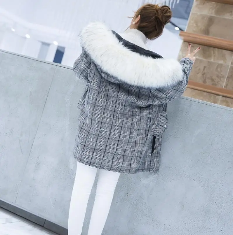 Зимнее женское пальто с меховым воротником бархатная Толстая клетчатая Дамская
