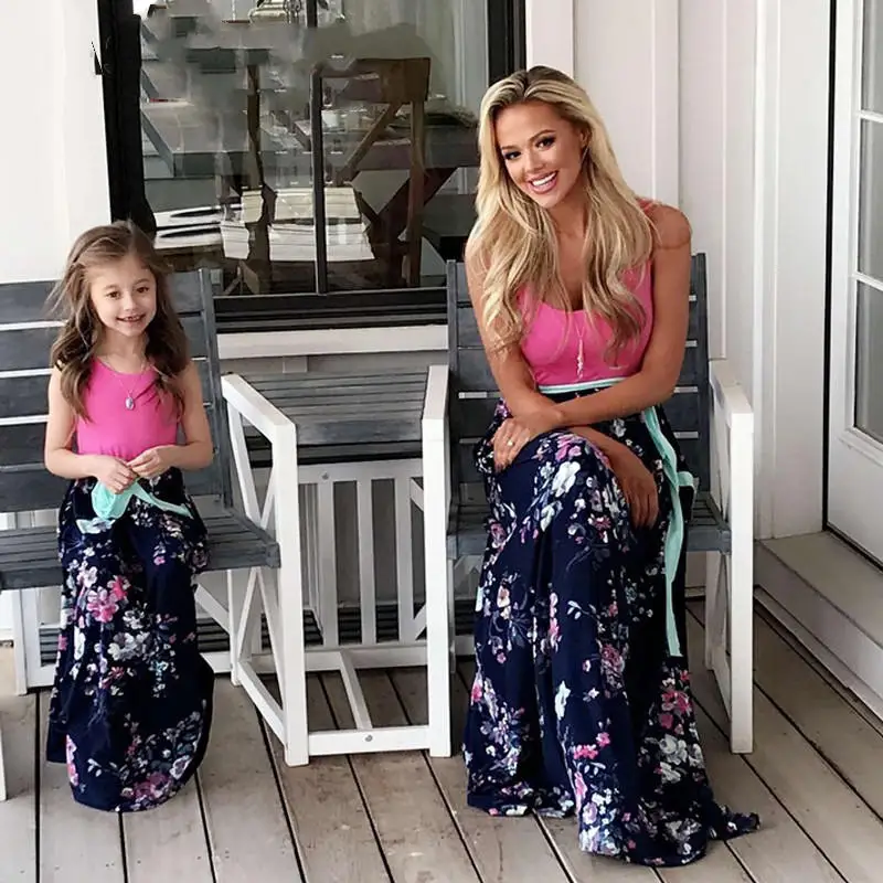Летние милые платья для мамы и дочки Лоскутная одежда с цветочным рисунком