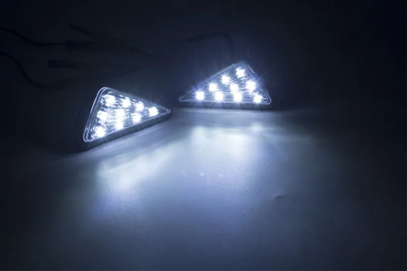 1 pcs motorcycle modification accessories LED turn signal indicator piranha light triangle direction |