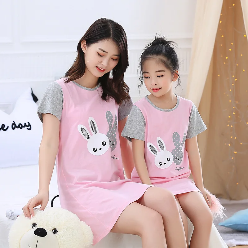 gray rabbit Одинаковые комплекты для семьи; ночная рубашка для девочек; летние детские пижамы; хлопковое платье для мамы и дочки; пижамы; семейная одежда - Цвет: gray rabbit