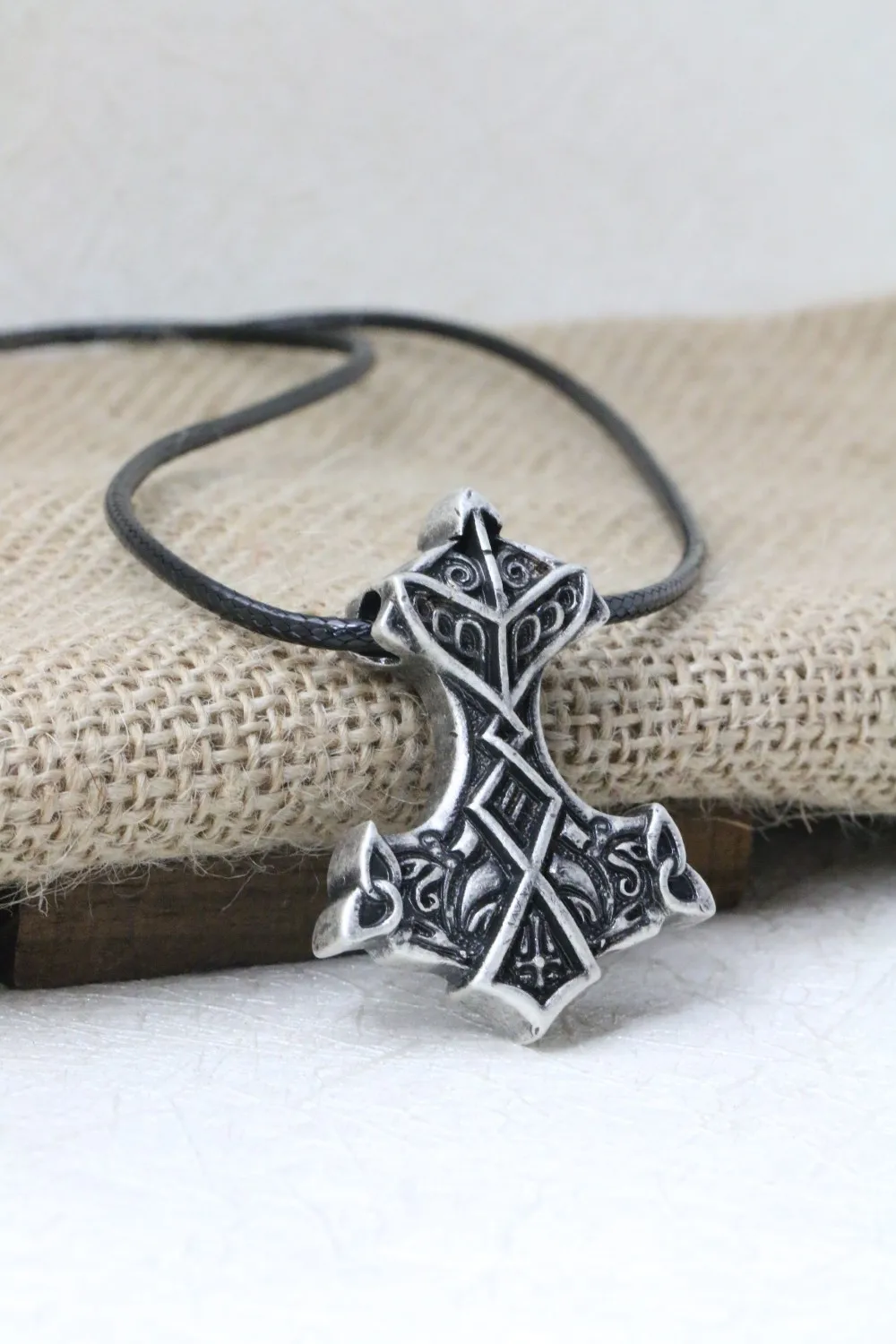Ожерелье с подвеской в виде молотка Тора|necklace nana|necklace shirtnecklace duck |