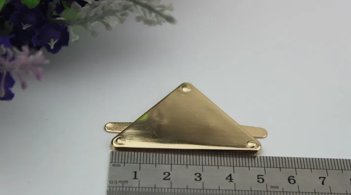 6pcs/lot Pale golden metal plate triangle brand bag decoration accessories hardware buttons female | Багаж и сумки