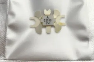 Новый транзистор 2SC2539 C2539 [T-31E] RF | Электроника