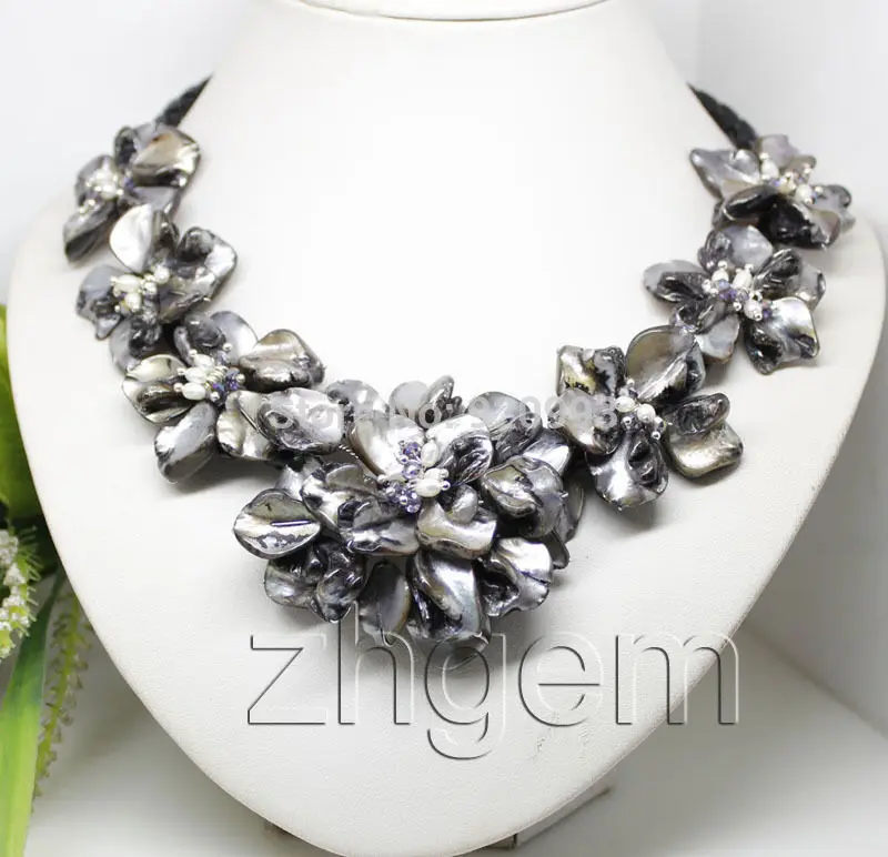 

Hot selling> Wholesale Free P&P****Fashion Jewelry black mother of pearl shell flowers pendant necklace 18"long -Bride jewelry f