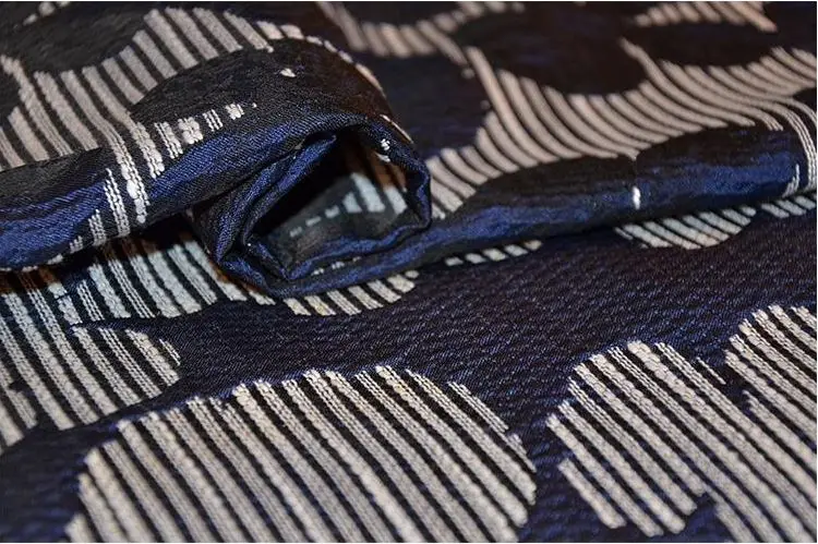 145 см ширина Европейский стиль лепестки Металлик Жаккардовая парча ткань 3D