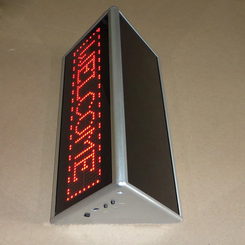 

Single Side Triangle LED Programmable Message Scrolling Display Board, Store Desk Led Sign/Digital Bar Screen