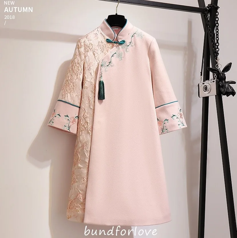 Retro Improved Elegant Cheongsam Autumn Winter Warm Dress Improvement Woollen Long Robe Cheongsam Lady China National Style Gown