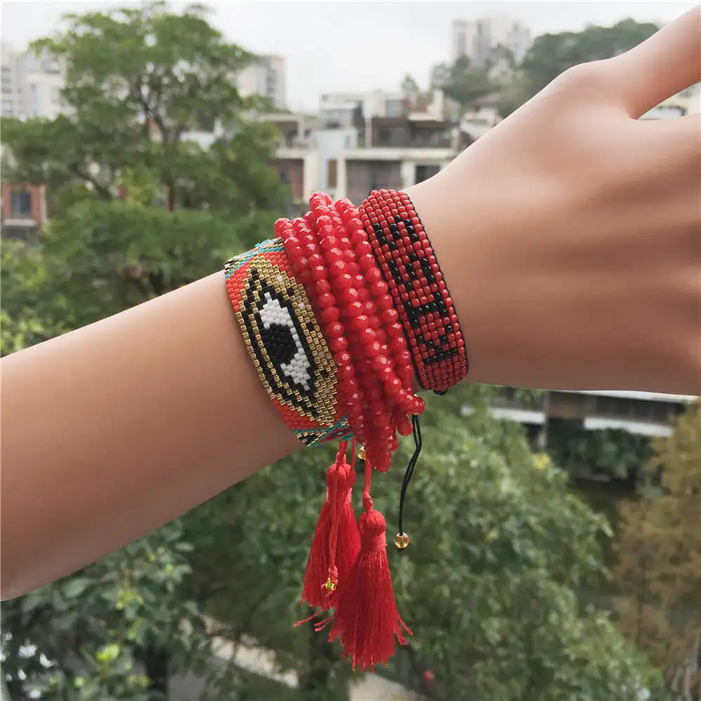 Женский браслет с кисточками Boho MIYUKI красный со сглаза ювелирное изделие в виде