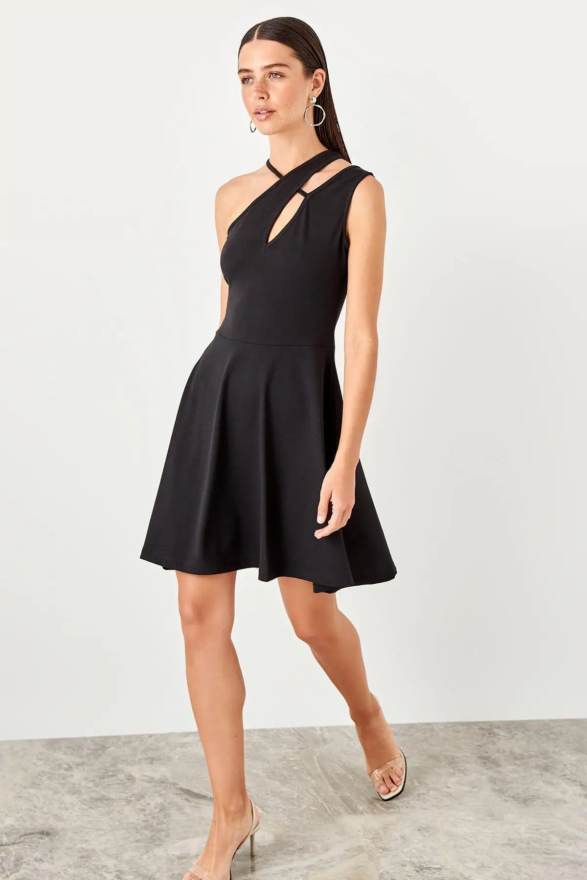 Trendyol Черное Трикотажное Платье TWOSS19VG0239|Женские платья| |