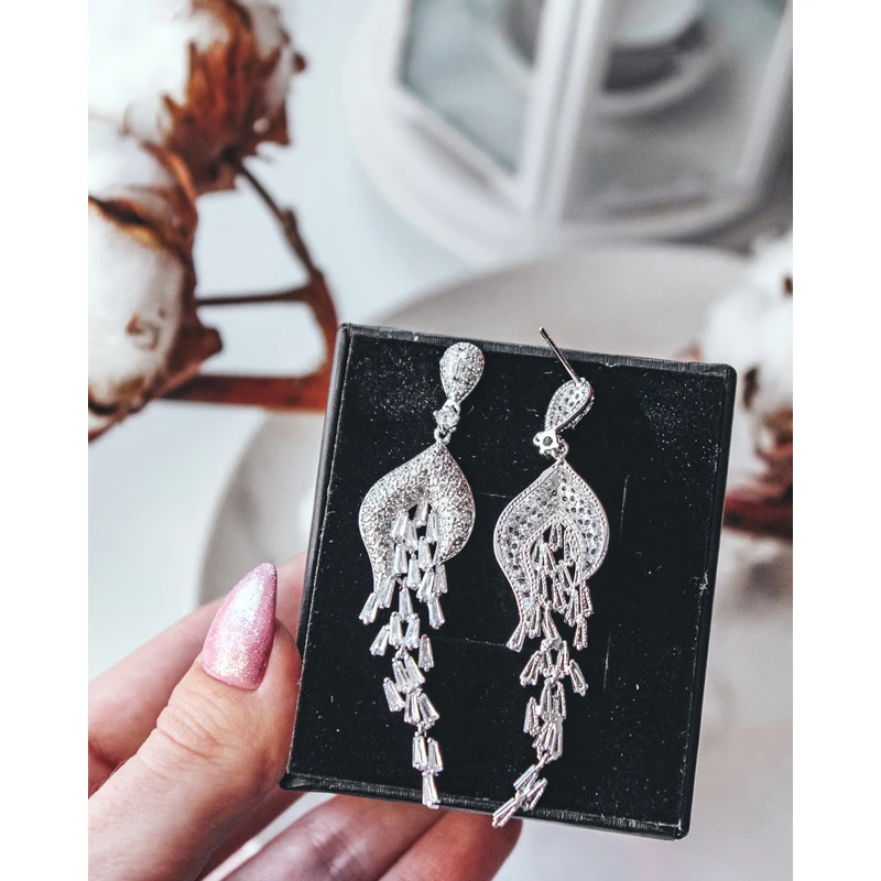 Оптовая продажа Модные Винтажные роскошные длинные висячие серьги LUOTEEMI с