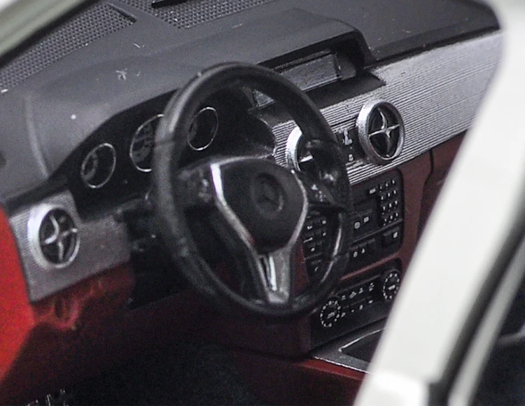 Литье под давлением 1:18 роскошная модель Benz GLK300 автомобили сплав статическая