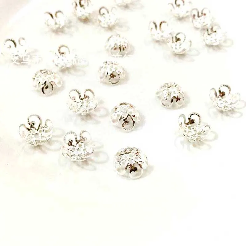 100 unids 10*10 мм серебро колодка полые цветок DIY расположенных Jewelry аксессуары