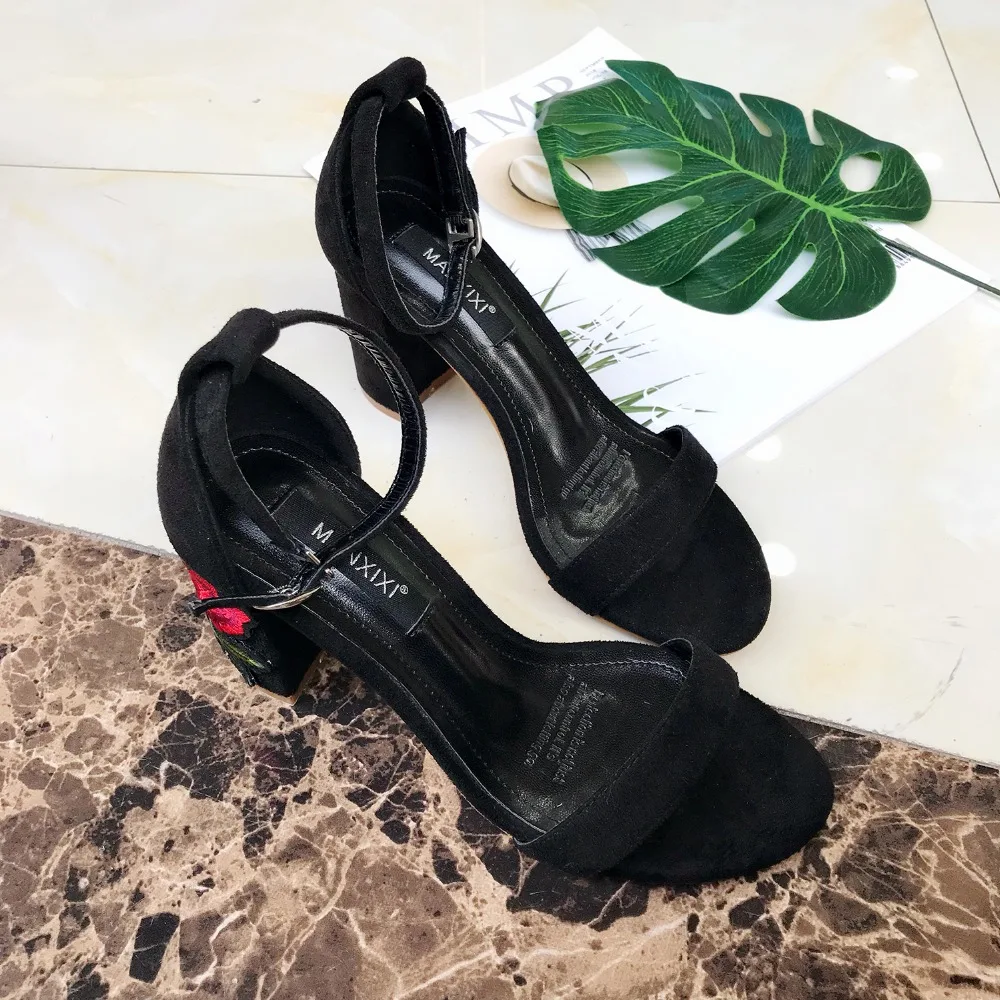 Сандалии женские замшевые с цветочным принтом босоножки вышивкой на высоком