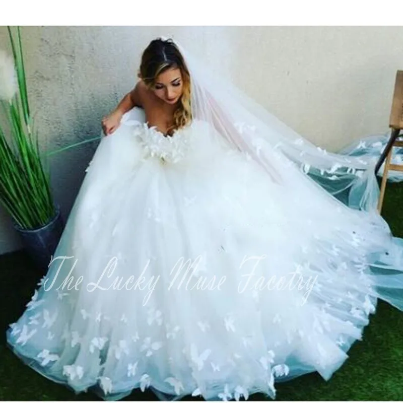 Saudi Dubai 2019 Romantic Wedding Dresses With Handmade Butterfly Long Puffy Tulle Cheap Ball Gowns Bride Gown Custom Made | Свадьбы и