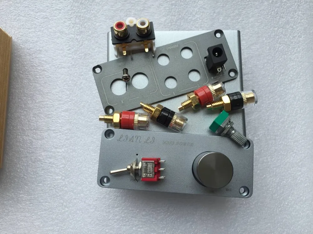 Мини усилитель алюминиевый DIY чехол шасси серебристый и золотой включает клеммы |