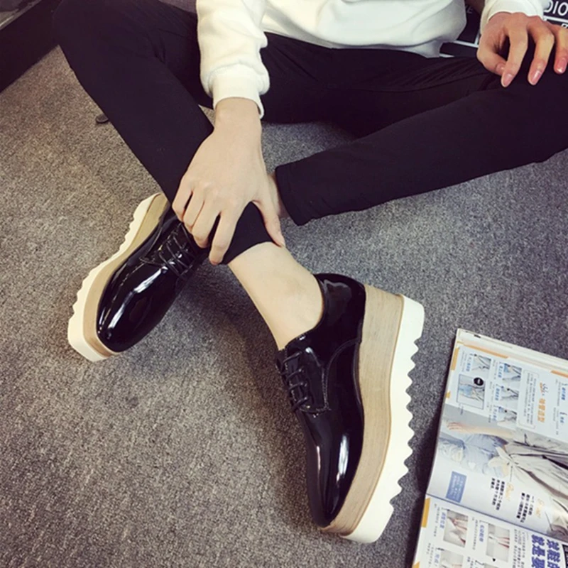 COOTELILI 35-39 Spring Casual Solid Flat Women Shoes Patent Leather Lace-Up Loafers Flat Platforms British Style Ladies Oxfords