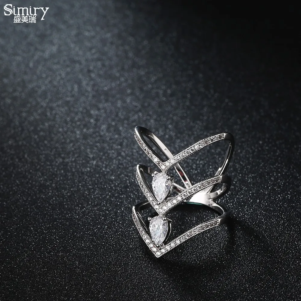 Женское коктейльное кольцо SIMIRY уникальное в форме белого золота с фианитами