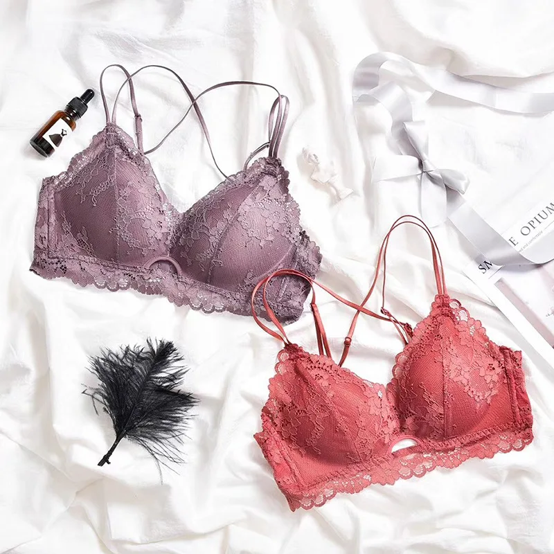 

Комплект женского нижнего белья с бюстгальтером пуш-ап