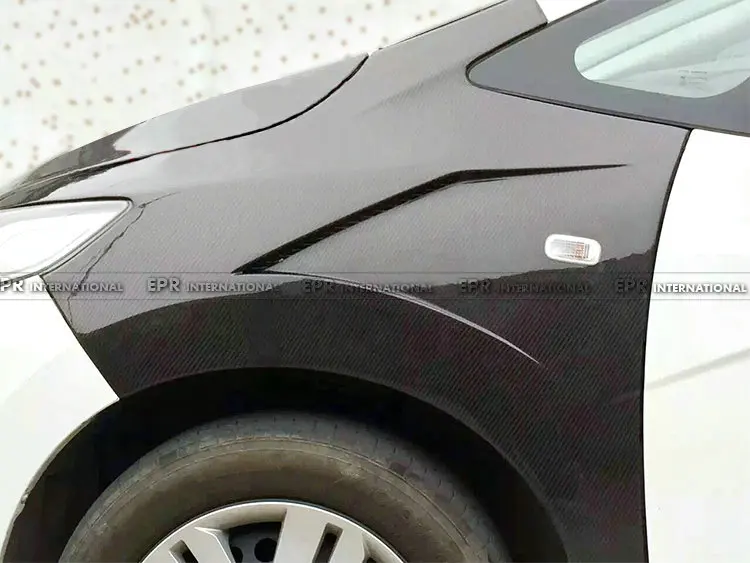 Автостайлинг для Honda Jazz Fit GK5 14-17 углеродное волокно Js-Style переднее вентилируемое
