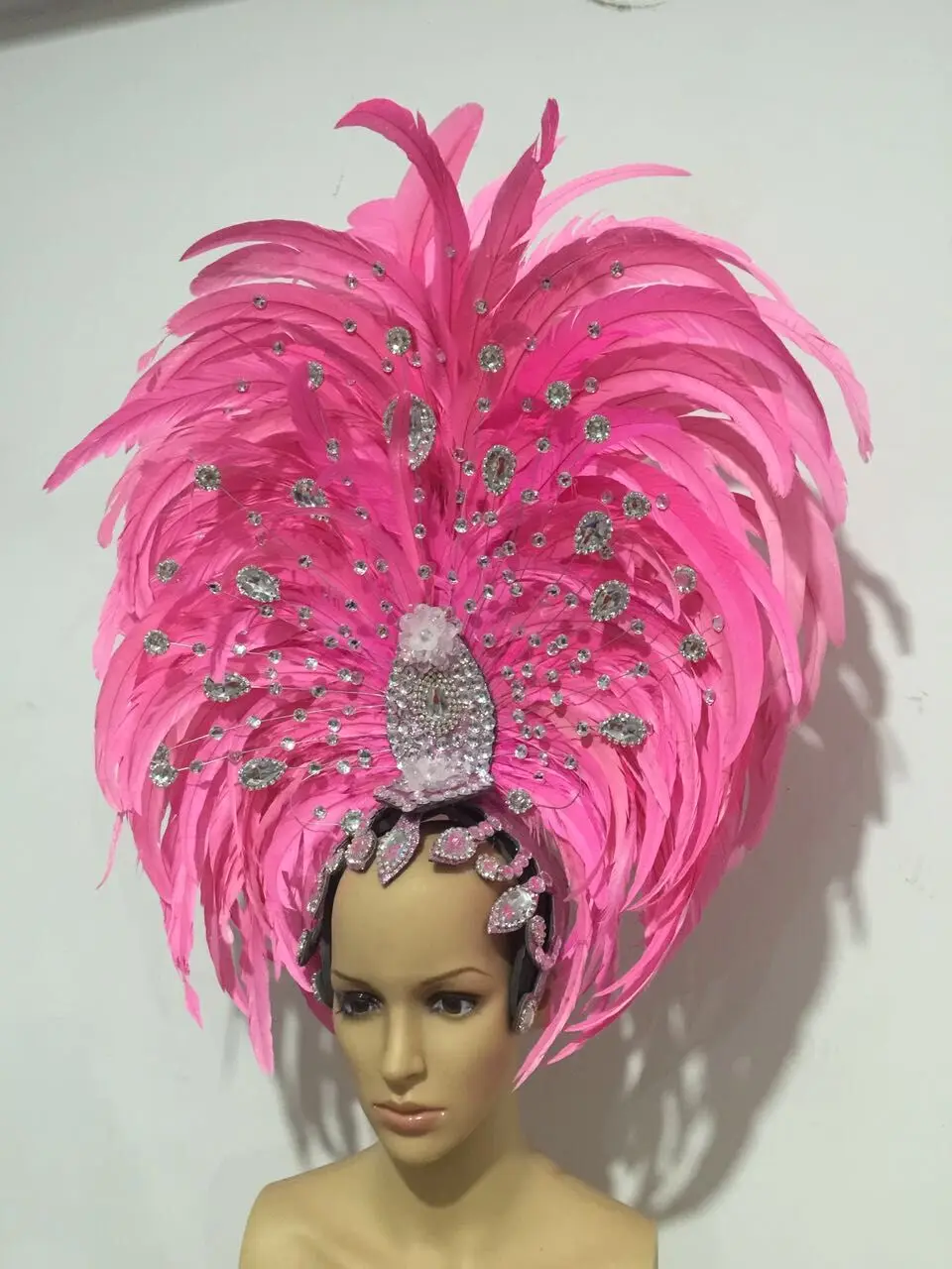 Одежда с перьями для выступлений на сцене подиума карнавала головной убор