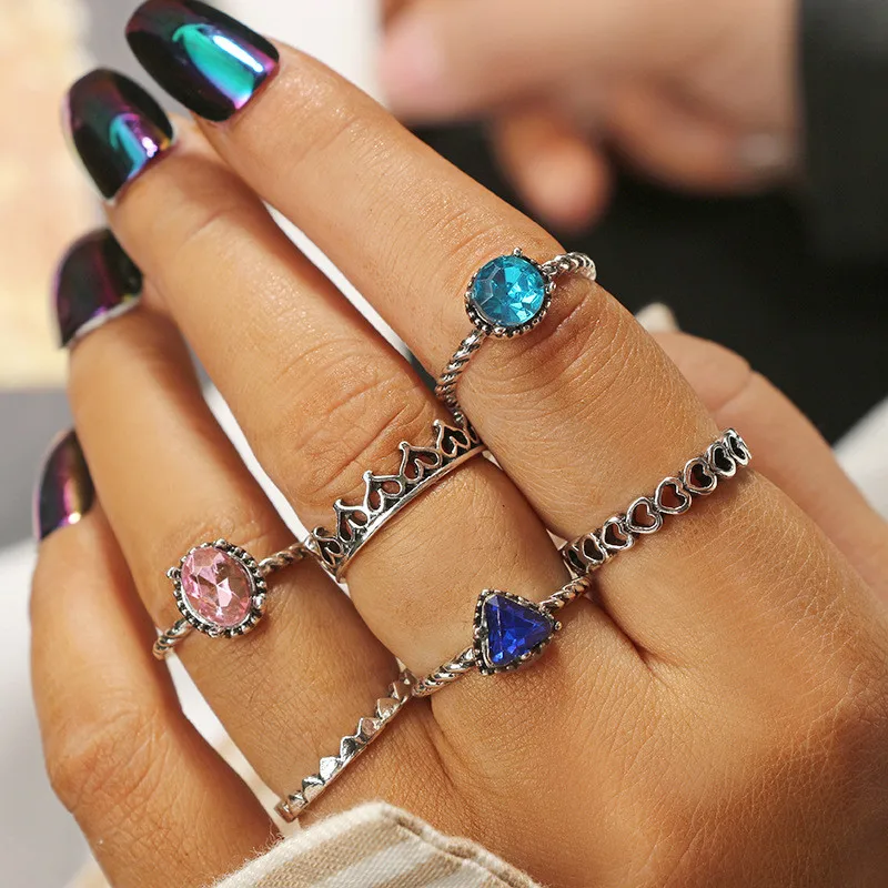 

Bohemian Geometric Heart Oval Mosaic Crystal Ring Set Charm Flower Crown Ancient Silver Color Ring For Women Gift Jewelry