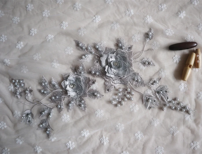 Серебристо-серая Кружевная аппликация из бисера с 3D цветочной аппликацией