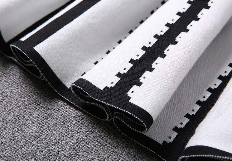 Женское Хлопковое трикотажное платье в полоску Европейском стиле новое