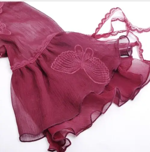 Платье женское винтажное с широким рукавом и вышивкой винно-красное однотонное