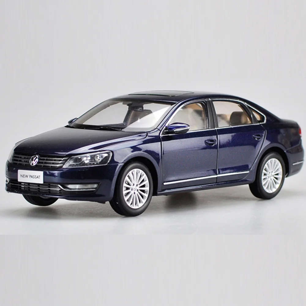B Литые под давлением колеса из 1:18 сплава Новинка PASSAT 2011 модель автомобиля Детские игрушечные машинки оригинальные авторизованные подлинные детские игрушки - Цвет: B