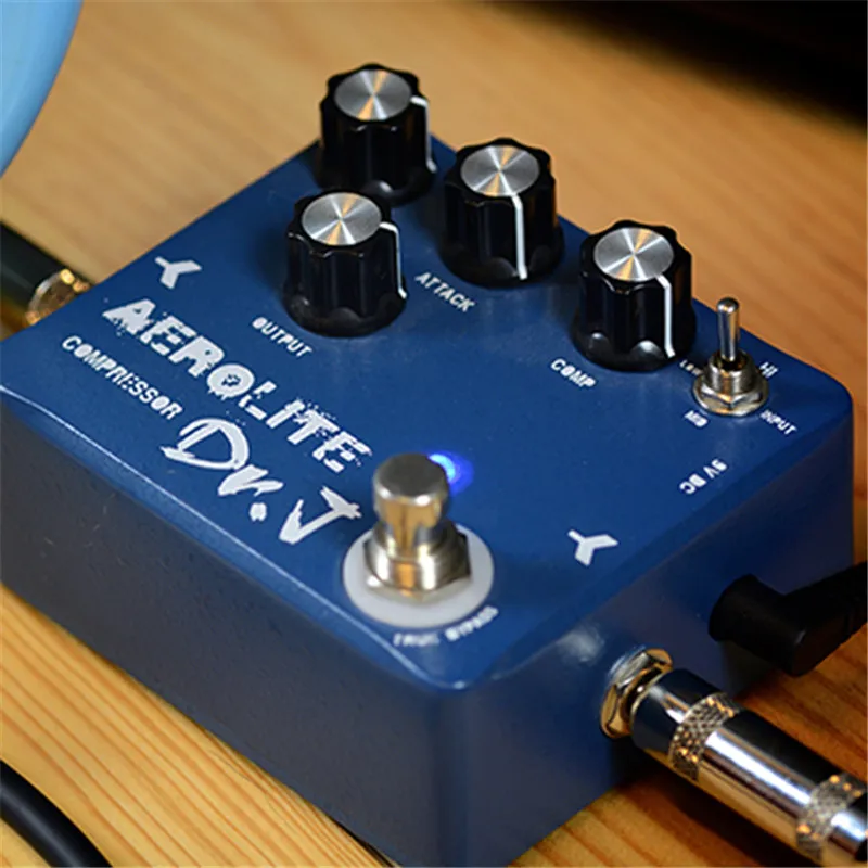 

JOYO DR.J AEROLITE COMP D55 Effect Pedal With Free Connector