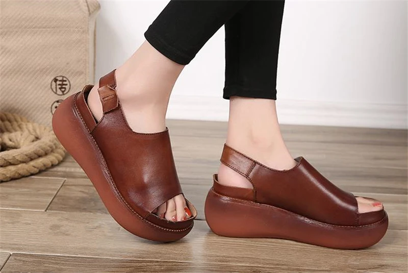 Sandals female summer new thick bottom Handmade genuine leather women sandals flat bottom casual shoes platform sandals